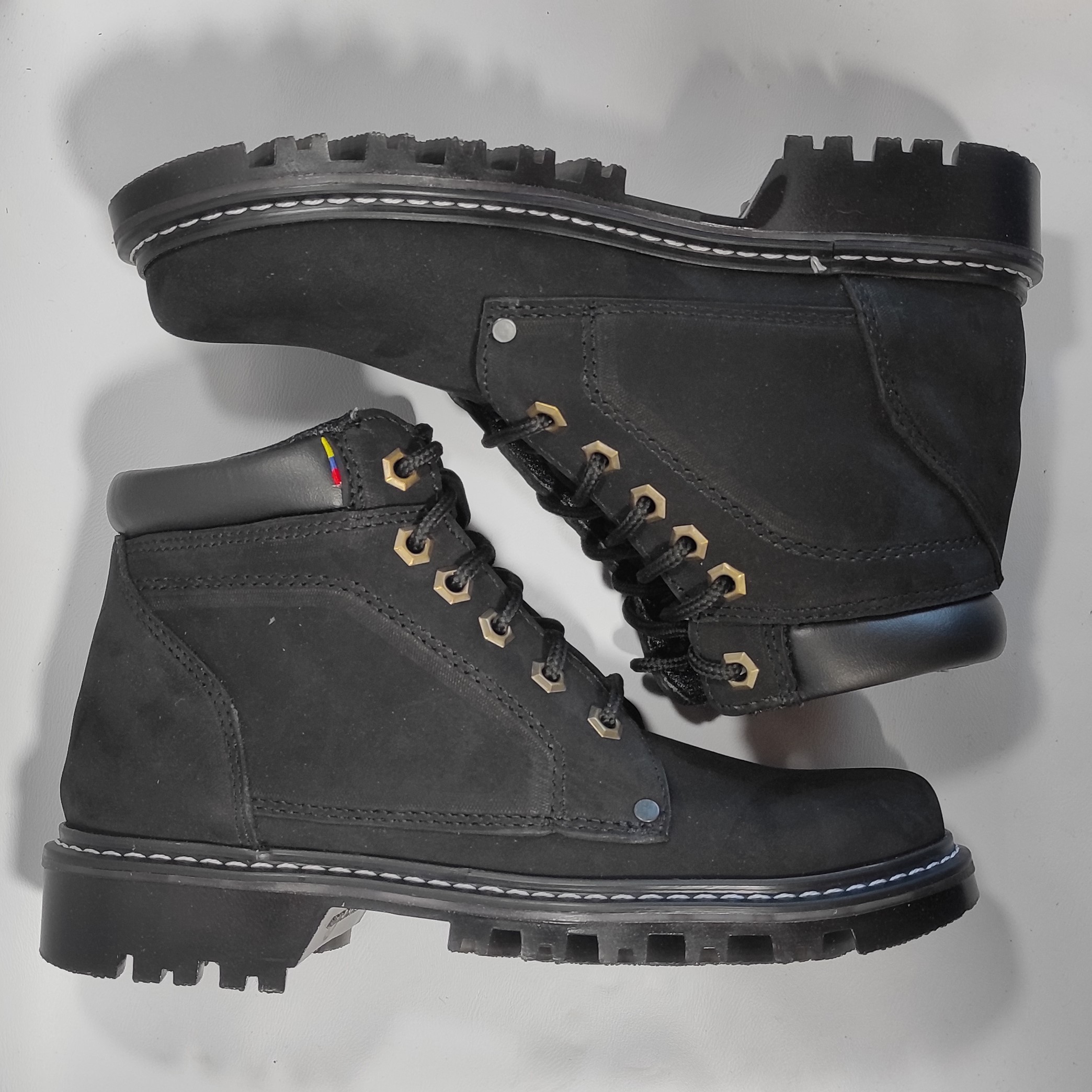 Bota de Cuero Urbano y Senderismo | Kolos Chapola - Image 11