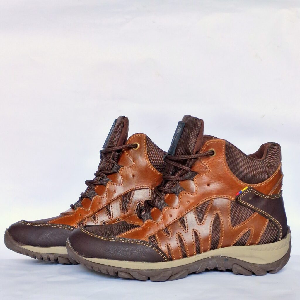 Bota de Senderismo y Motociclismo - Kolos Nativa